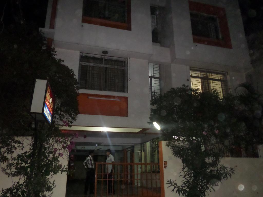 Indradeep Executive Hotel Aurangabad  Zewnętrze zdjęcie