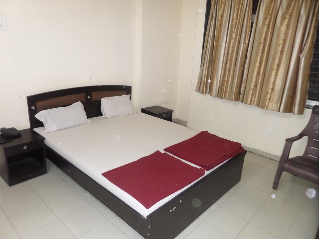Indradeep Executive Hotel Aurangabad  Pokój zdjęcie