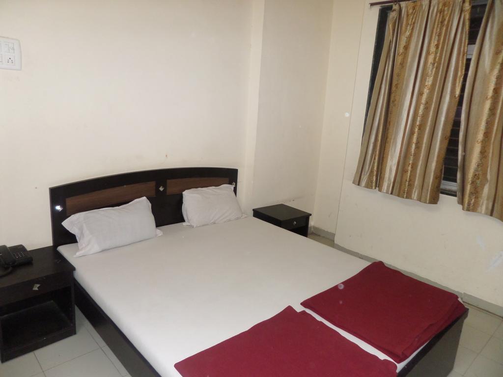 Indradeep Executive Hotel Aurangabad  Pokój zdjęcie